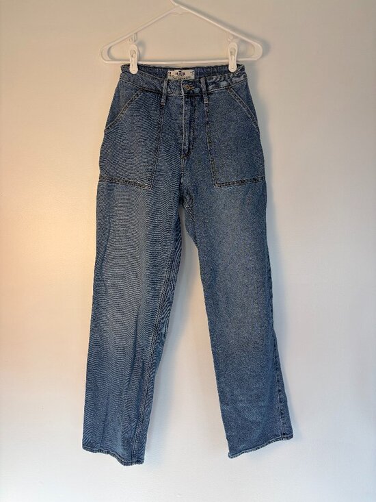 Hollister Denim - Hollister Medium Wash Curvy Ultra High-Rise Dad Jean